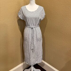 🔥BUY TWO GET ONE 50% OFF🔥
*Discount applied when you create a bundle*